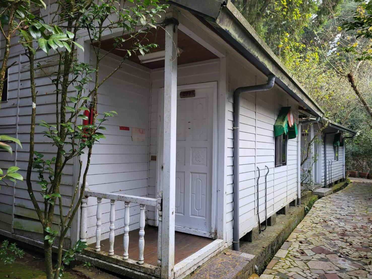 Gemlu Villa Luku Kültér fotó